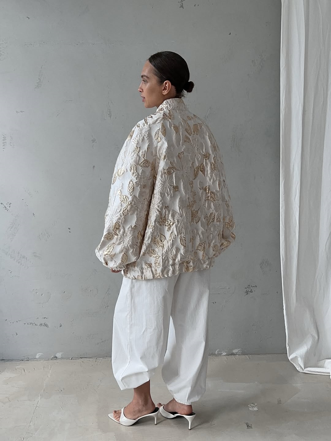 White Gold Jacquard Floral Bom - Women'S Fashion Bomber Jacket ulasan dan harga